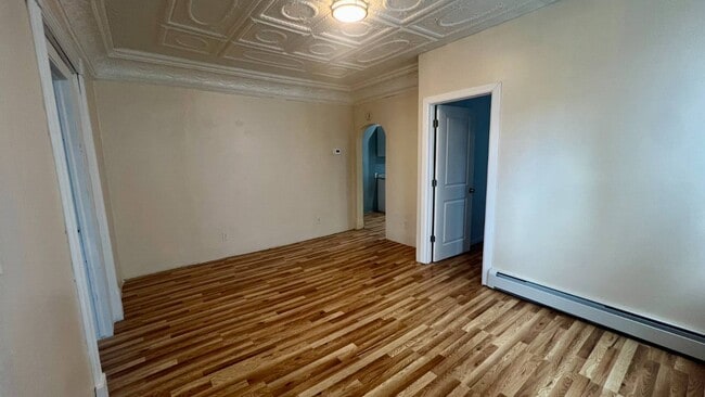Building Photo - 19 Bunn St