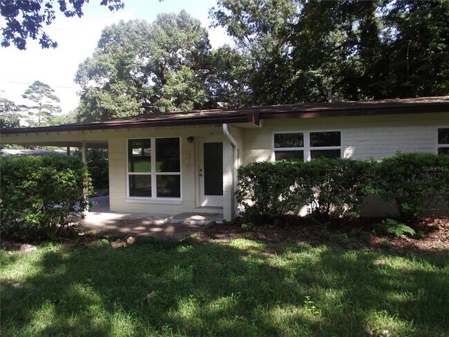 Building Photo - 413 NW 35th Ter