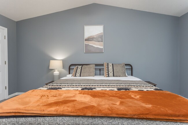 Building Photo - 3 Bedroom Home in Massanutten!!!