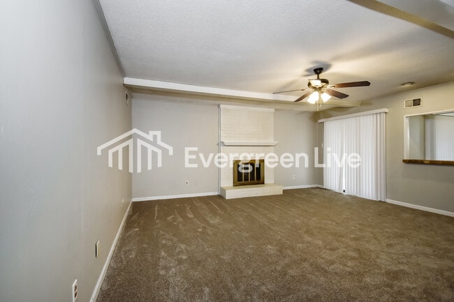 Building Photo - 6677 Silhouette Ave