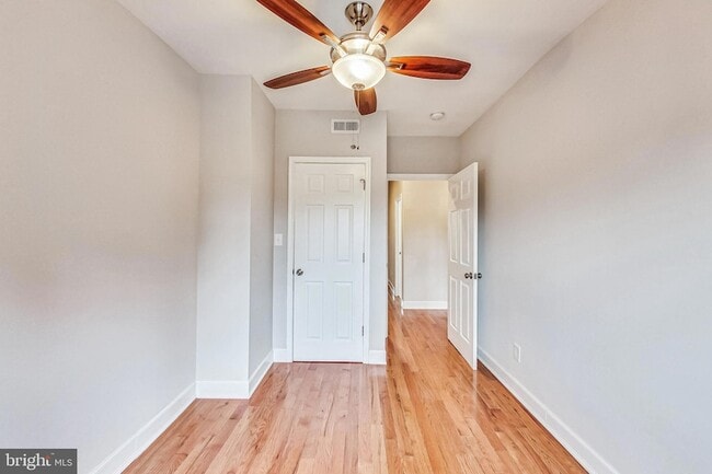 Building Photo - 627 Lamont St NW