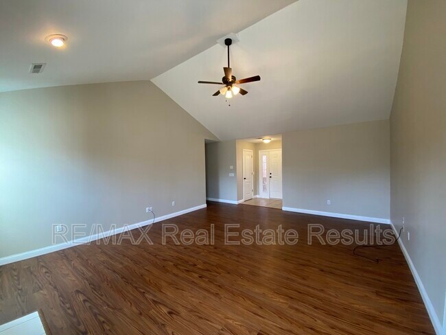 Building Photo - 1601 S 24th Pl