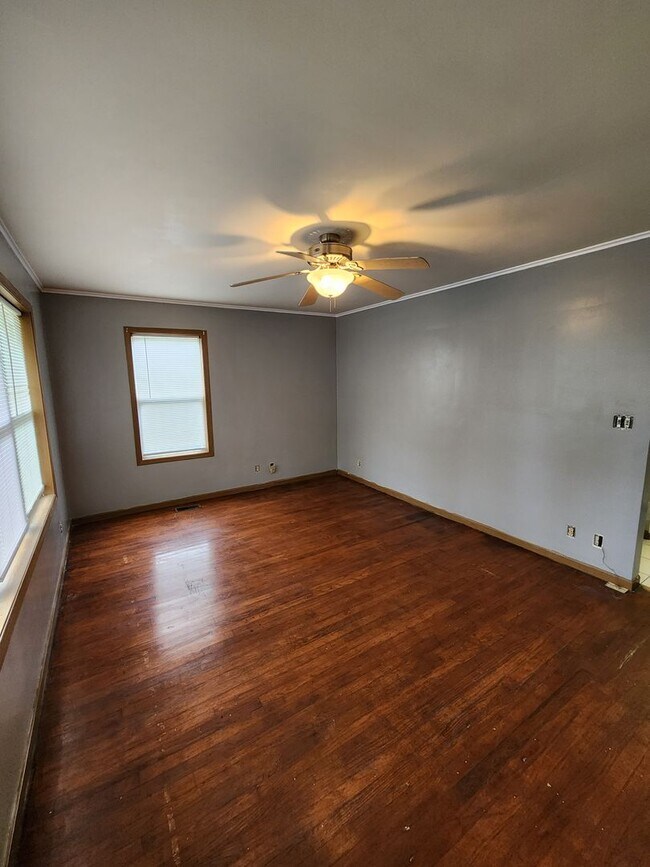 Building Photo - 1718 12th St