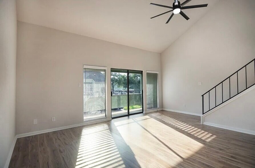 Building Photo - 14777 Wunderlich Dr