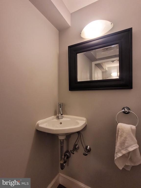 Building Photo - 1106 Lombard St