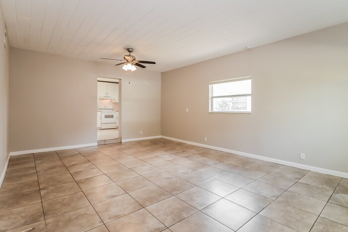 Building Photo - 630 50th St N