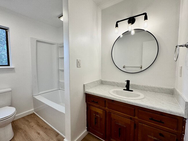 Building Photo - READY NOW!! 4-Bedroom Home in Lake Trant w/Attached Garage! Pet Friendly!