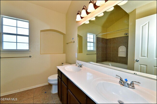 Building Photo - 14157 Robert Ituarte Dr