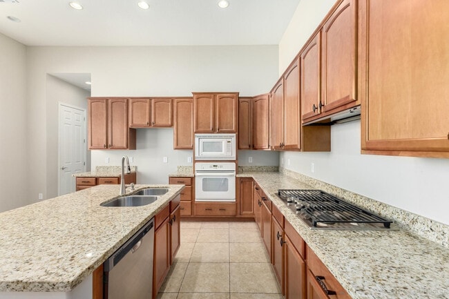 Building Photo - 2430 N 142nd Dr