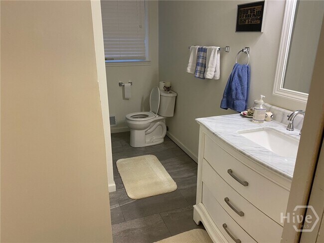 Building Photo - 245 Springdale St