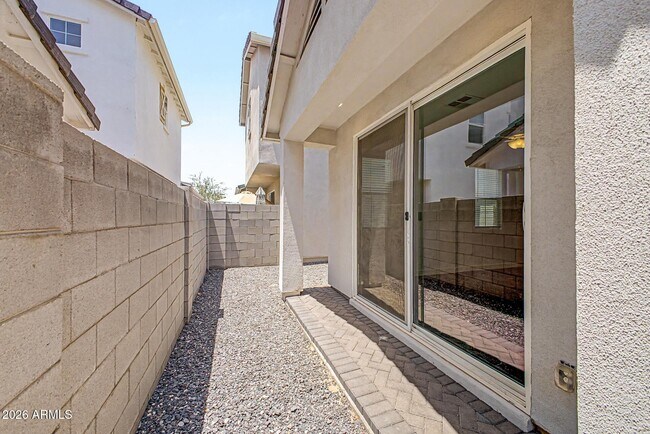 Building Photo - 5516 S Dillon Cir