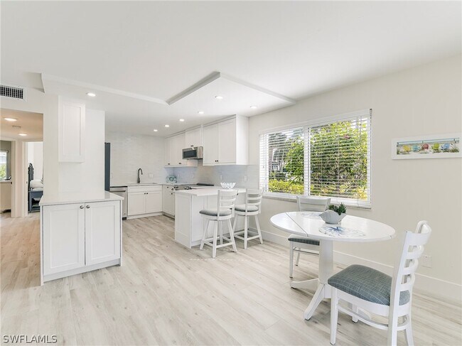 Building Photo - 354 Harbour Dr