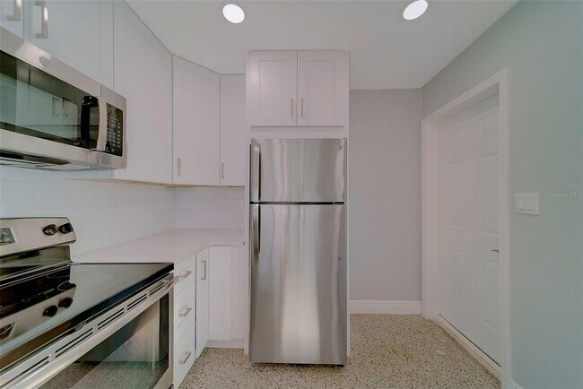 Building Photo - 13248 4th St E