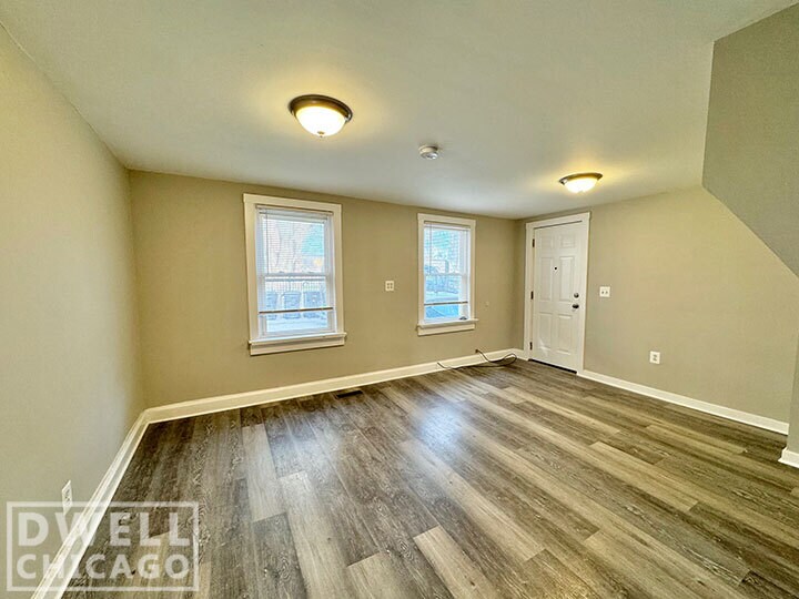 Building Photo - 1154 W 17th St