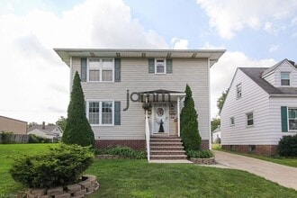 Building Photo - 3027 Brookdale Ave
