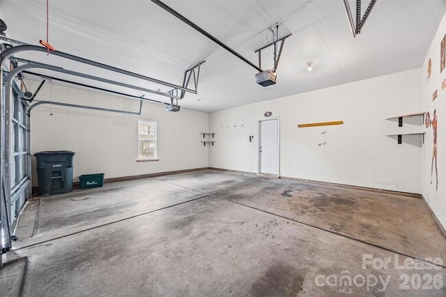 Building Photo - 7333 Adare Mews Rd