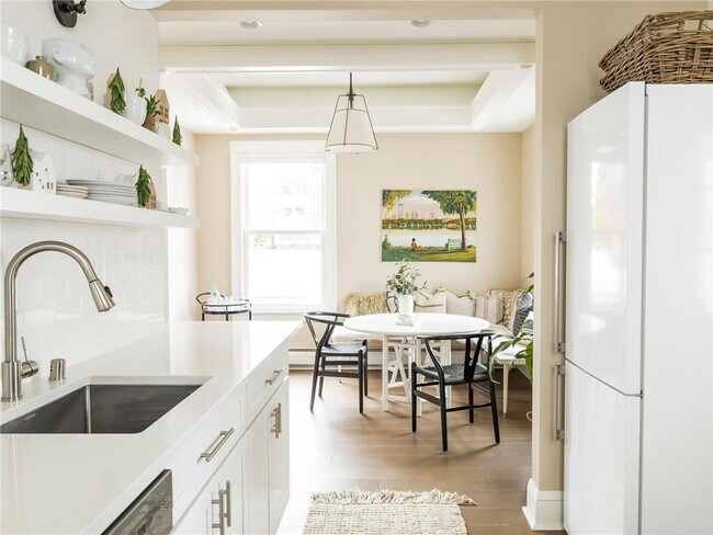 Building Photo - 4050 Upton Ave S