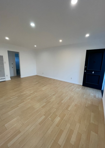 Building Photo - 3433 Madera Ave