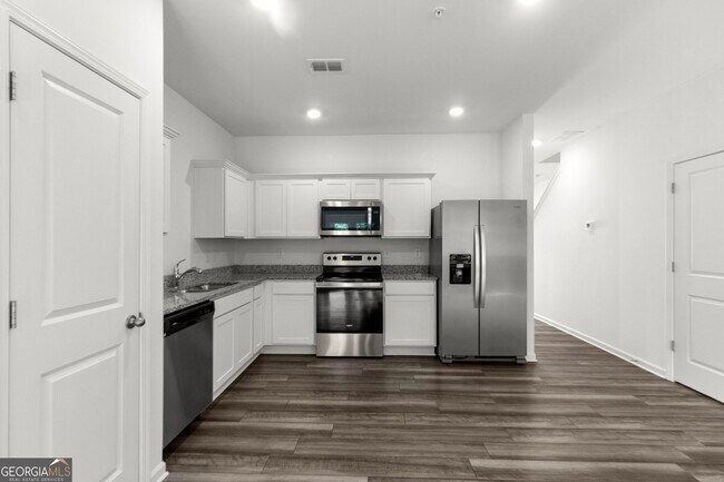 Building Photo - 509 Magnolia Cir