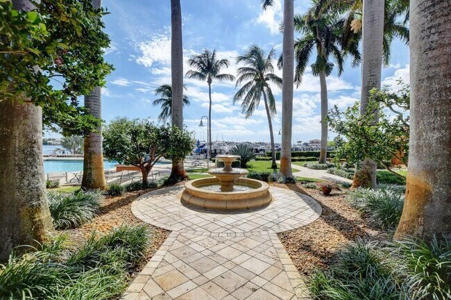 Building Photo - 107 Yacht Club Way