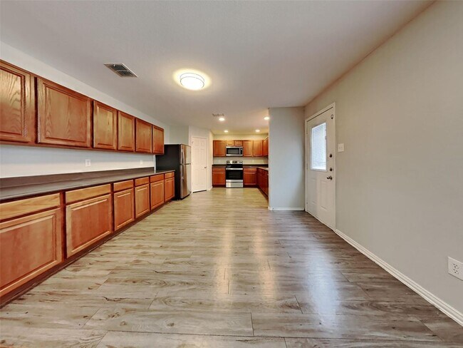 Building Photo - 5 BR/3BA | 3-Living areas | 2-Car Garage | Private Pool!