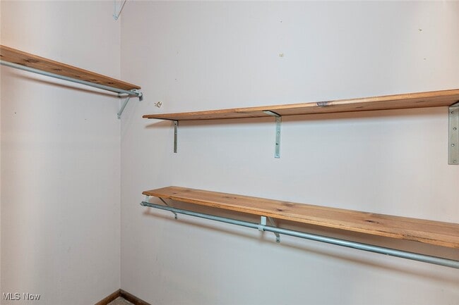 Building Photo - 6235 Sunnywood Dr