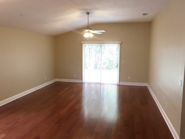 Building Photo - 2476 Winchester Ln