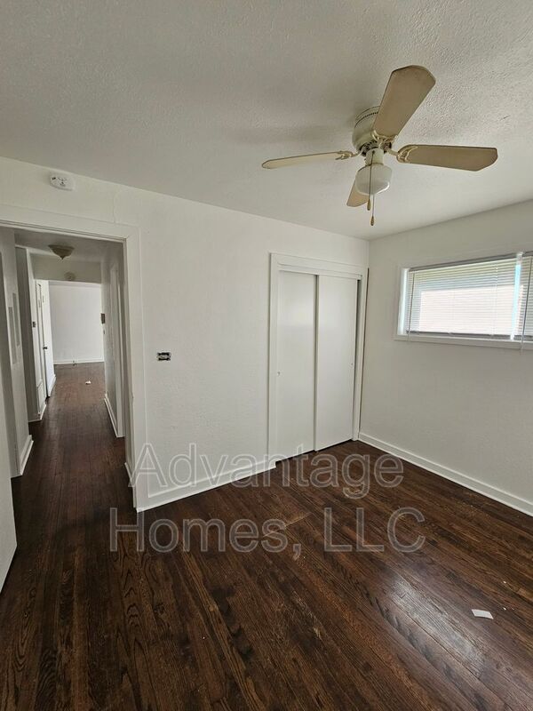 Building Photo - 11410 Palmer Ave