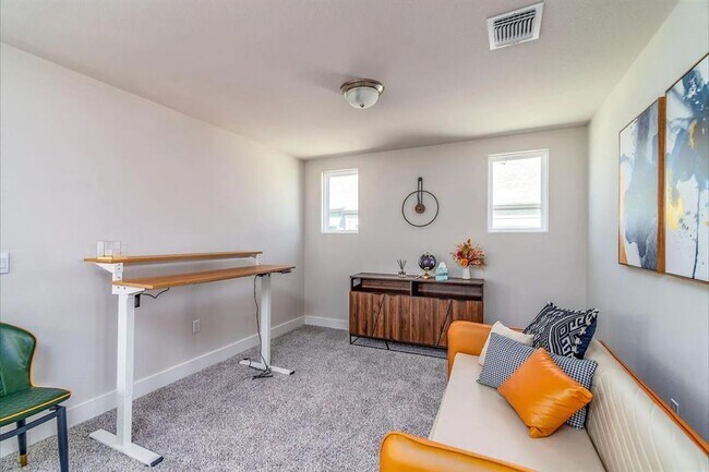 Building Photo - 7501 Travertine Spring Dr