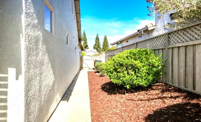 Building Photo - Cute one story in Sun City Lincoln