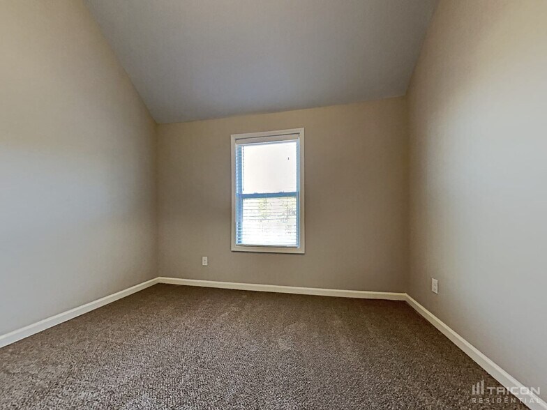 Building Photo - 95 Ascott Trace