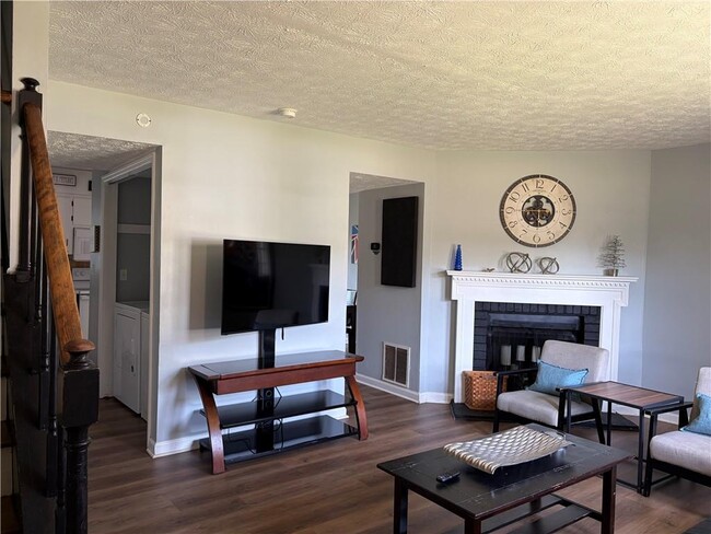 Building Photo - 5291 Stonebush Terrace