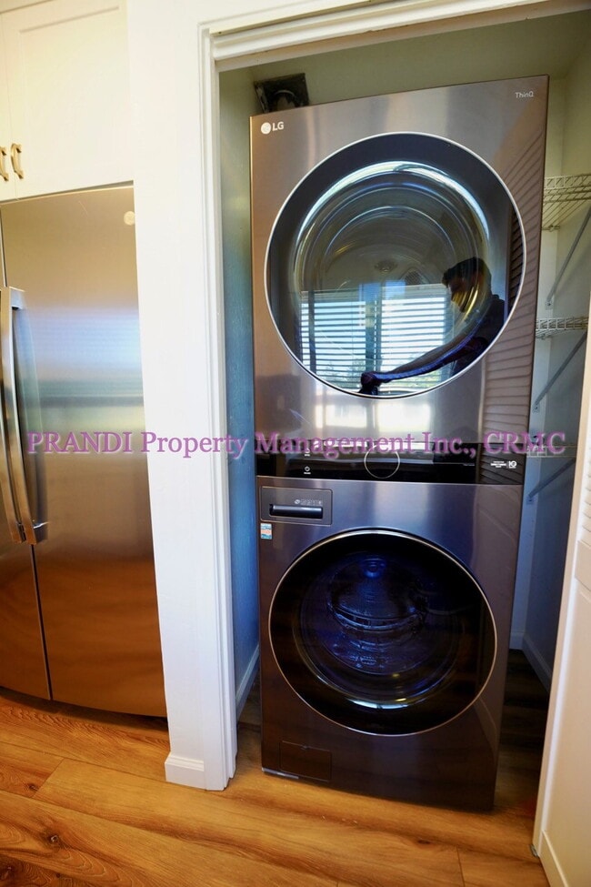 Building Photo - "Charming 1-Bed Condo Retreat in Greenbrae – Spacious 894 Sq Ft Living!"