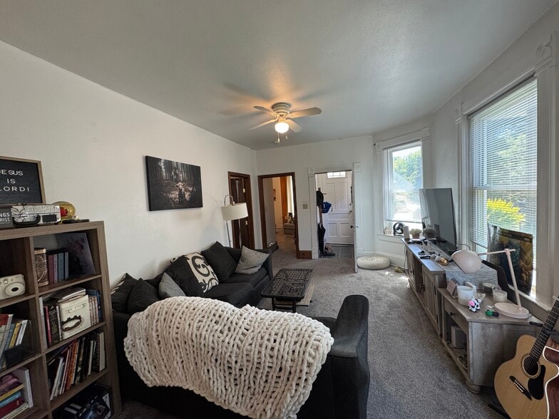 Living Room - 2429 N Oakland Ave