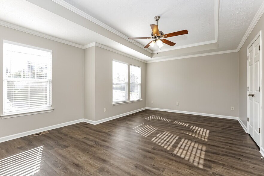 Building Photo - 7905 Rainey Dr