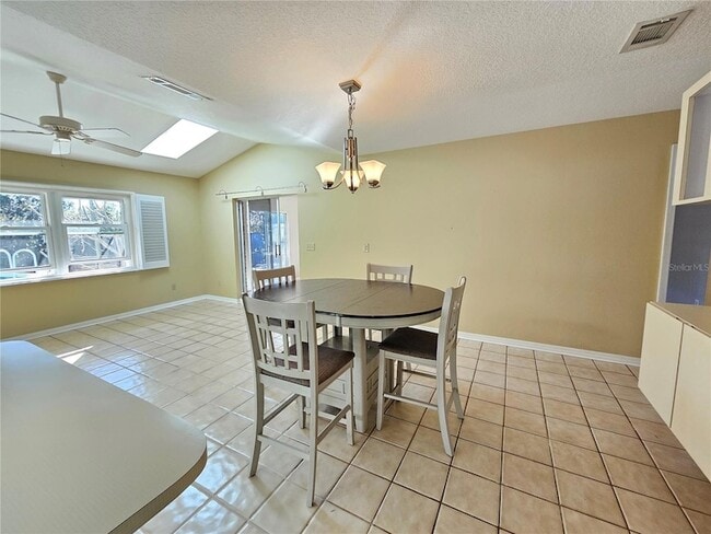 Building Photo - 2088 S Parkton Dr