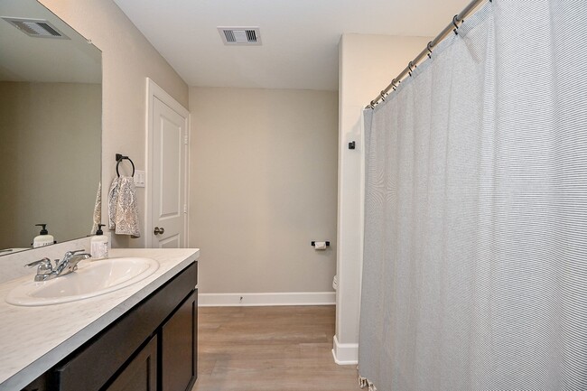 Building Photo - 4235 Palmetto Grv Ln