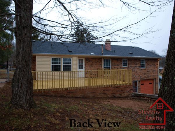 Building Photo - 872 Lone Oak Dr