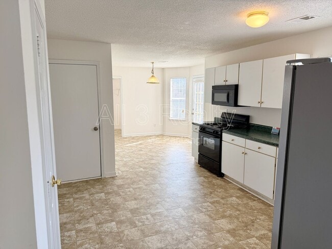 Building Photo - 5519 Lofwood Ln