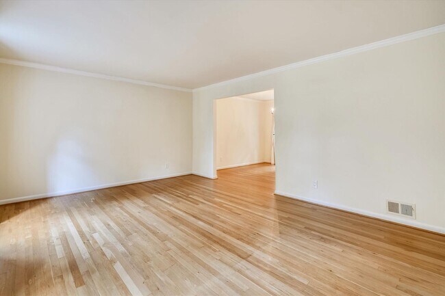 Building Photo - 11200 Powder Horn Dr