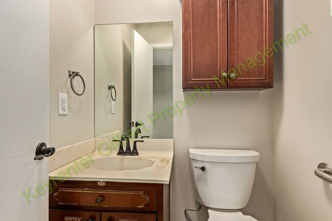 Building Photo - Beautiful Gilbert Home with Pool — Convenient Location & Modern Upgrades!