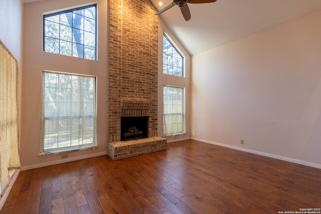 Building Photo - 14110 Vistawood-
