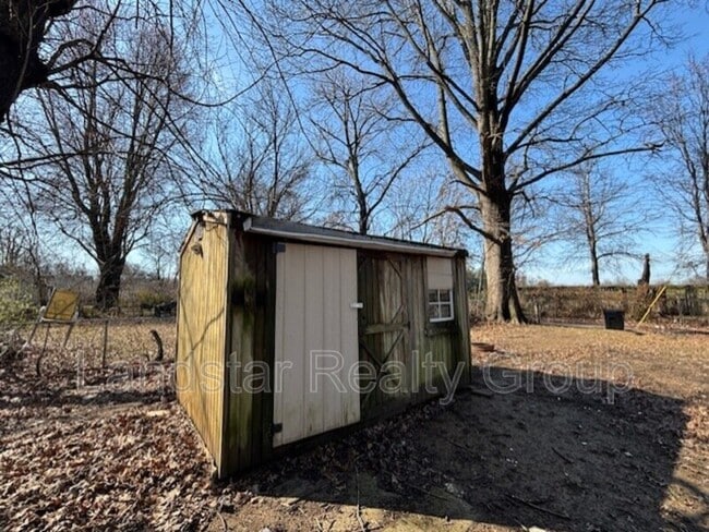 Building Photo - 3762 Parthenia Ave