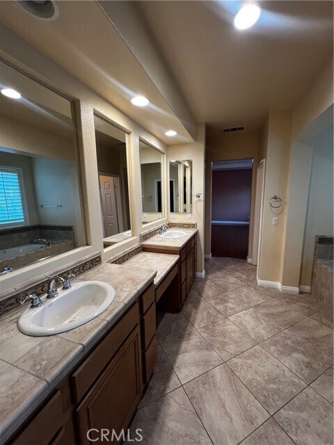 Building Photo - 7090 Cottage Grove Dr