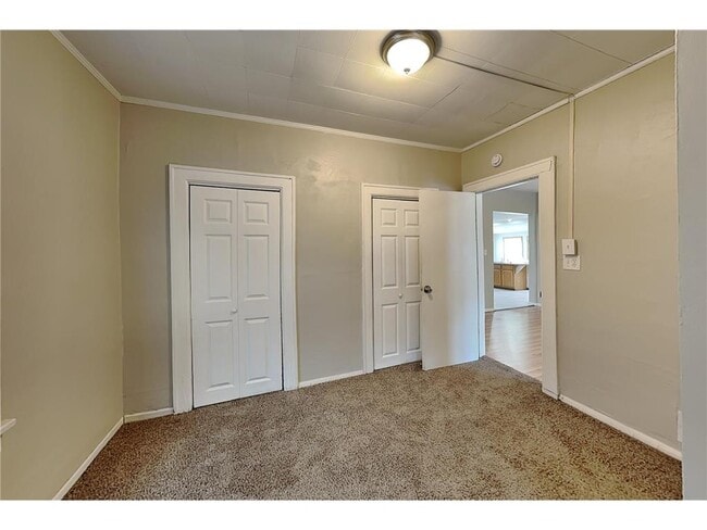 Building Photo - 4748 W 125th St