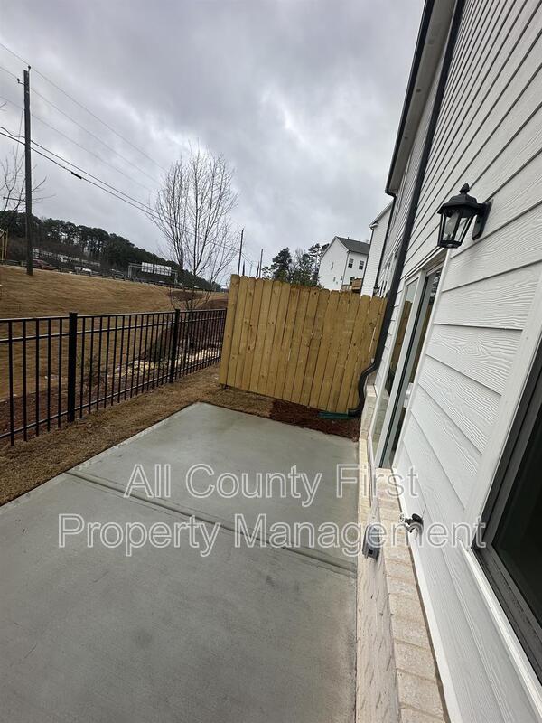 Building Photo - 2555 Adventure Wy