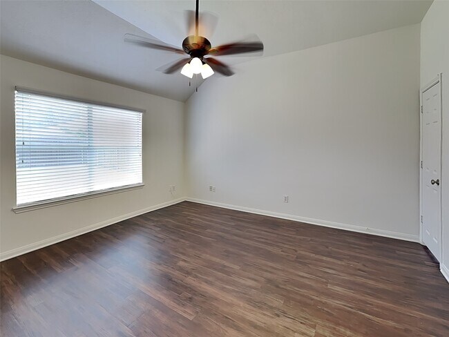Building Photo - 30 Huntington Bend Dr