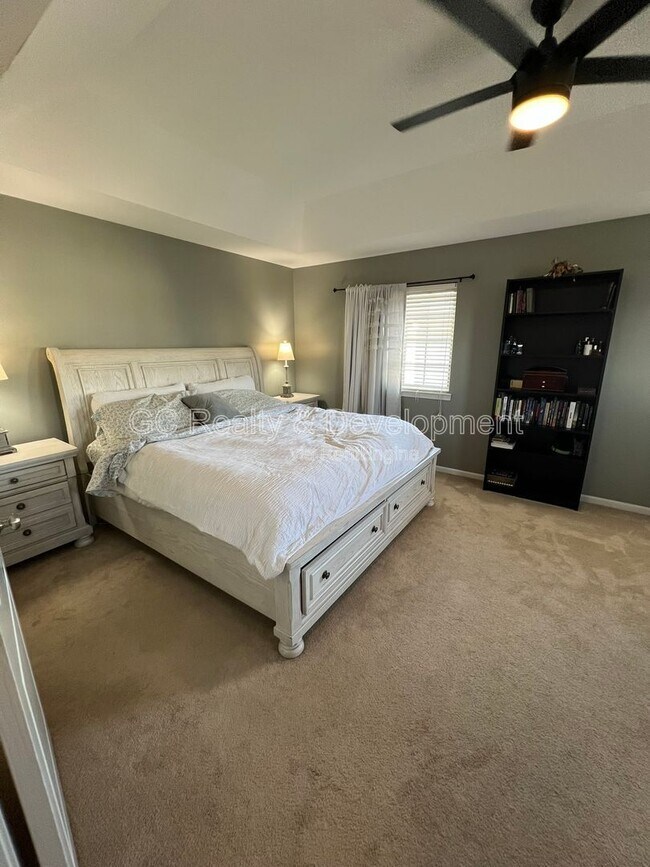 Building Photo - 112 Lakeshore Dr