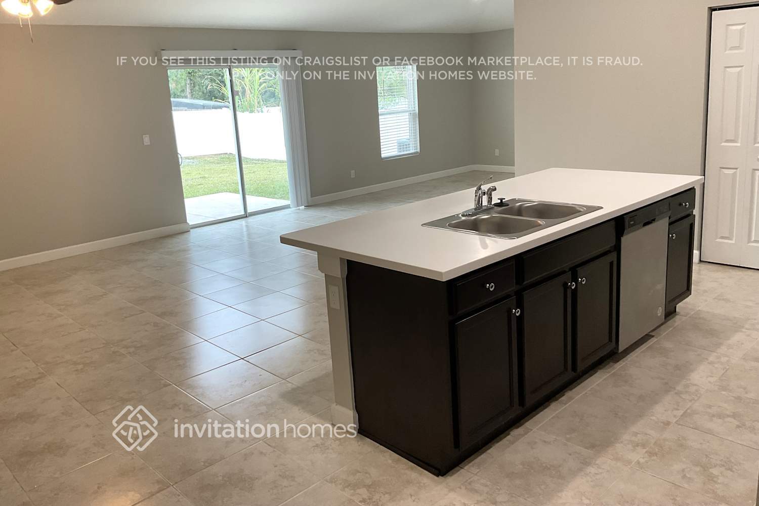 Building Photo - 519 Fort Pierce St SW