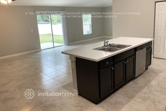 Building Photo - 519 Fort Pierce St SW